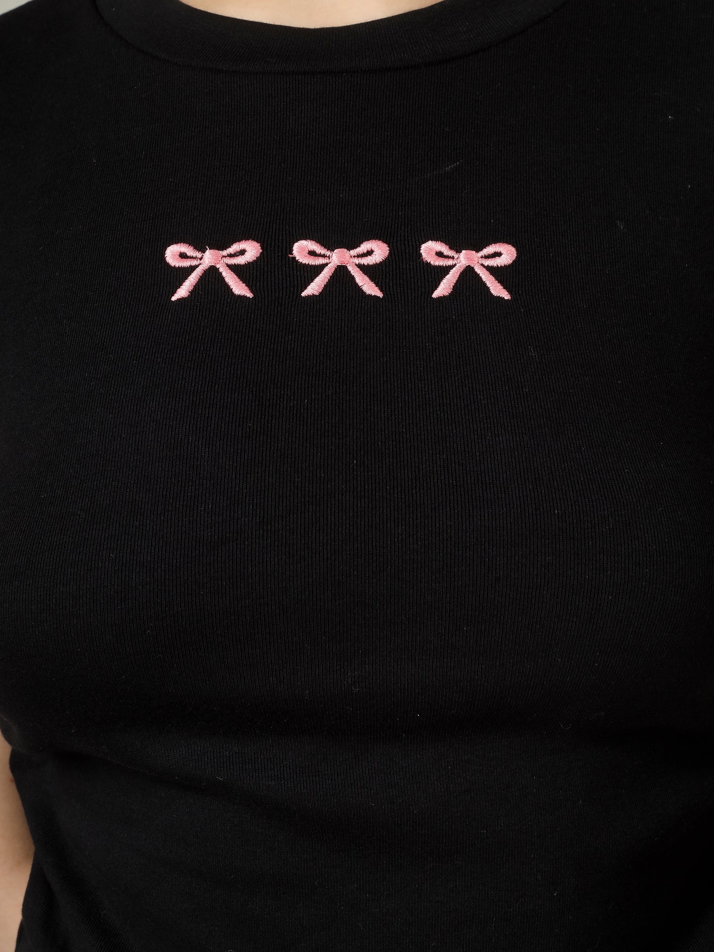 Women Slim Fit Crop Top with Bow Embroidery | MUSE & MODE